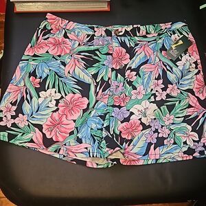 Wild Fablen woman floral shorts New